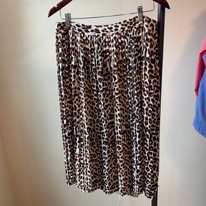 EXPRESS Leopard print Skirt- Size: 12